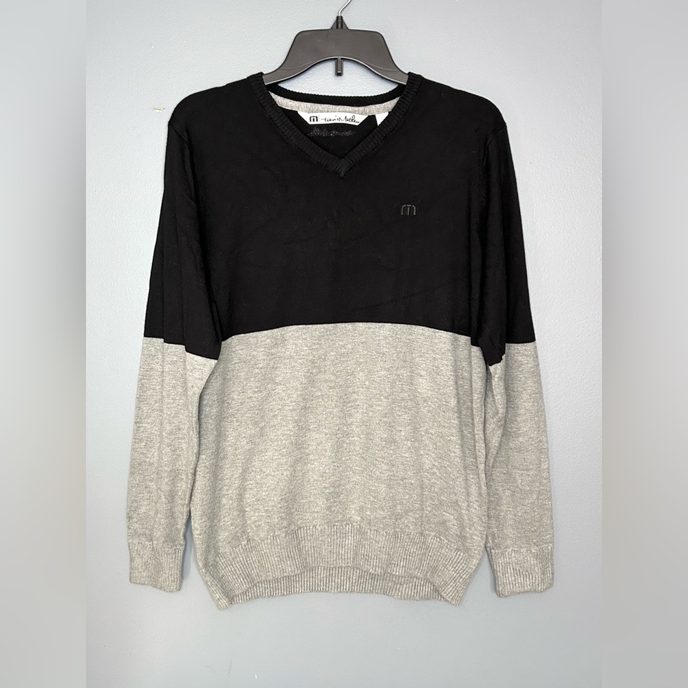 Travis‎ Mathew Sweater Mens M Black Gray V Neck Pullover Logo Golf Colorblock